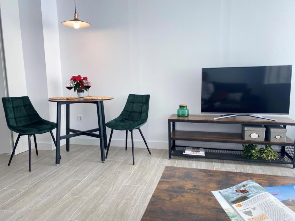 Carmen'S Cozy Apartment Torremolinos Bagian luar foto