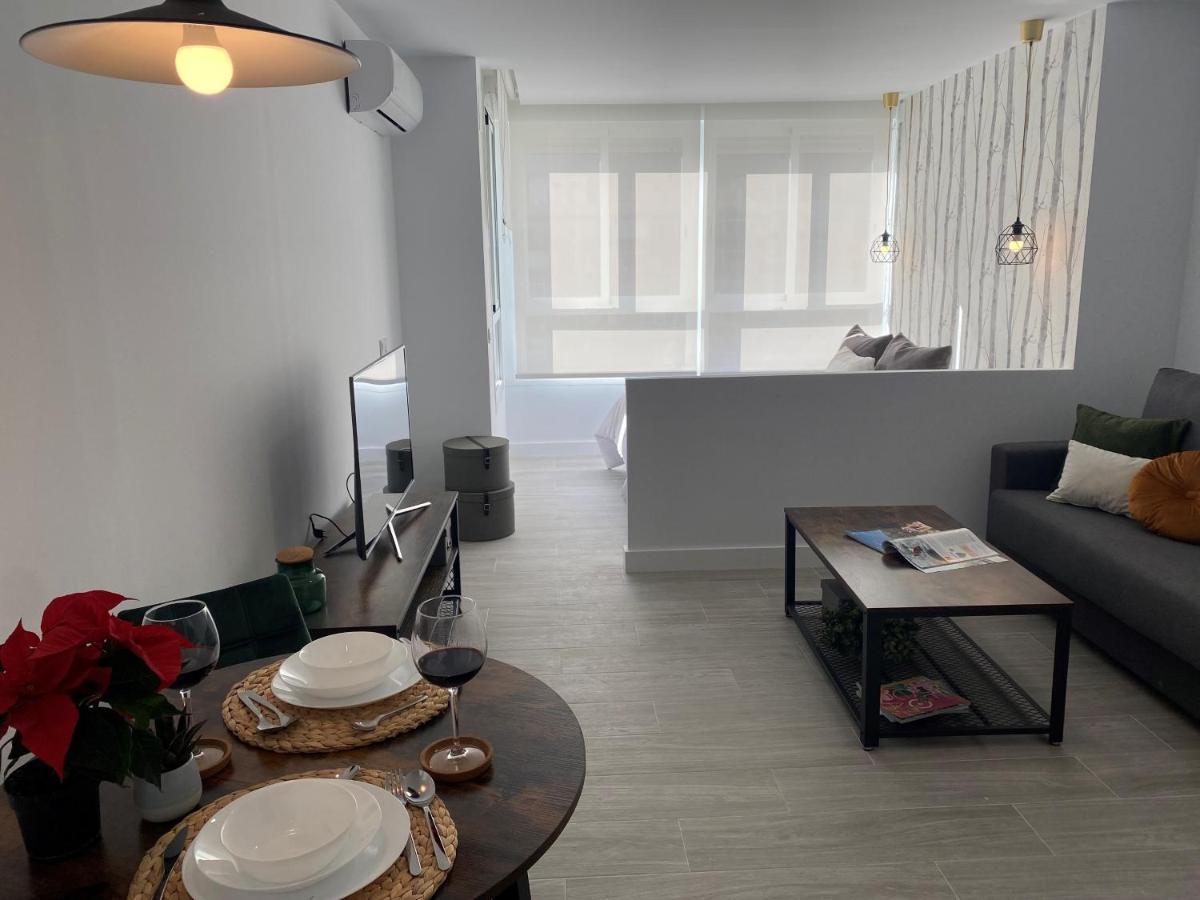 Carmen'S Cozy Apartment Torremolinos Bagian luar foto