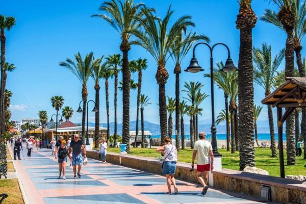 Carmen'S Cozy Apartment Torremolinos Bagian luar foto
