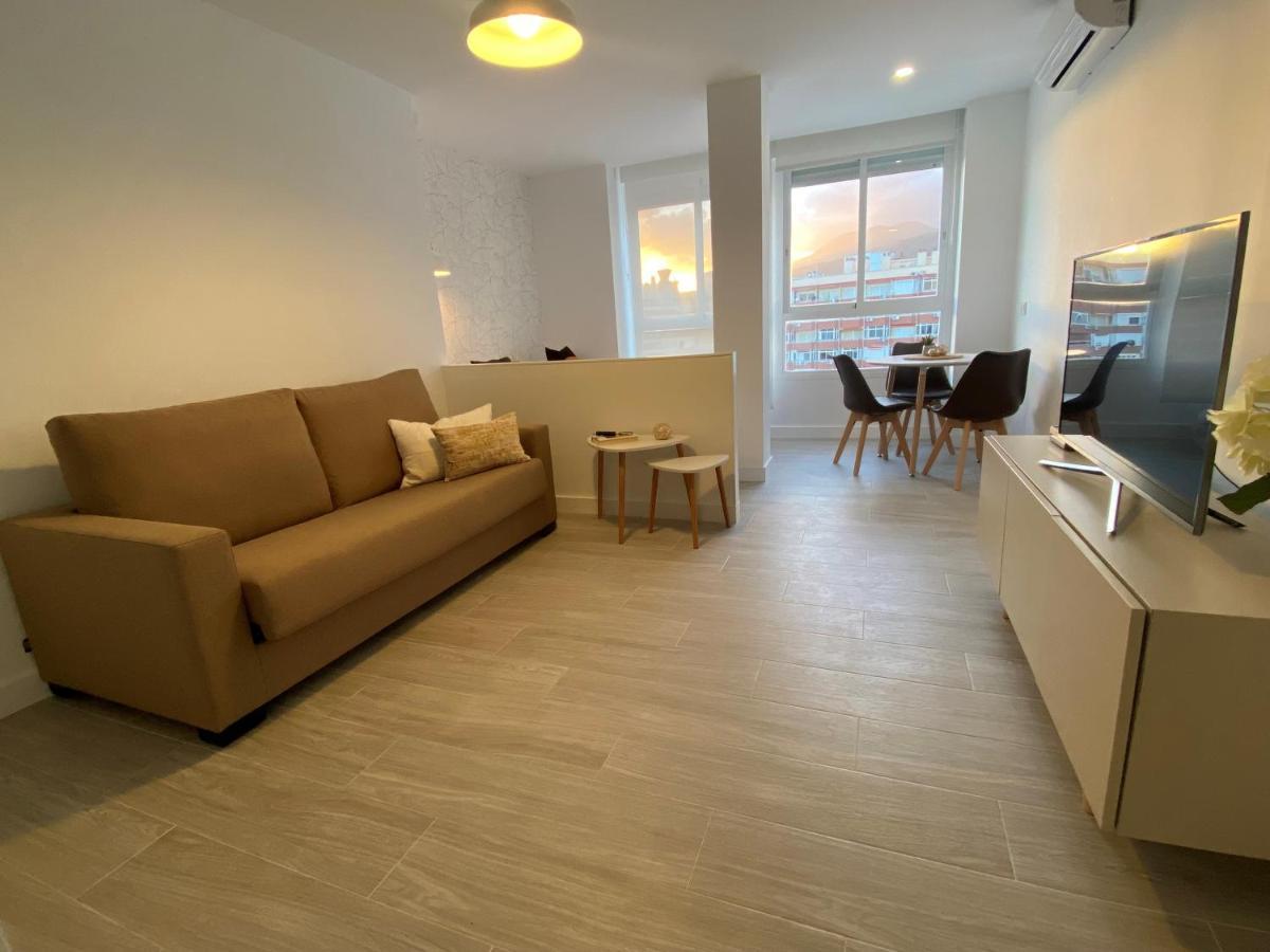 Carmen'S Cozy Apartment Torremolinos Bagian luar foto
